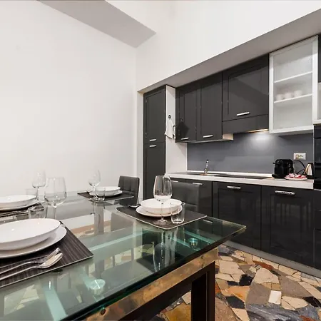 Con Metro Diretta 10 Minuti Duomo Apartament