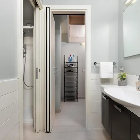 Con Metro Diretta 10 Minuti Duomo Apartament