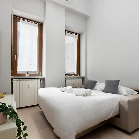 Con Metro Diretta 10 Minuti Duomo Apartament